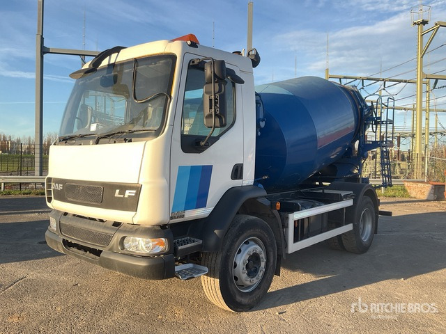 2005 DAF LF55.250 4x2 Mixer Truck - Camión hormigonera: foto 2 2005 DAF LF55.250 4x2 Mixer Truck - Camión hormigonera: foto 2