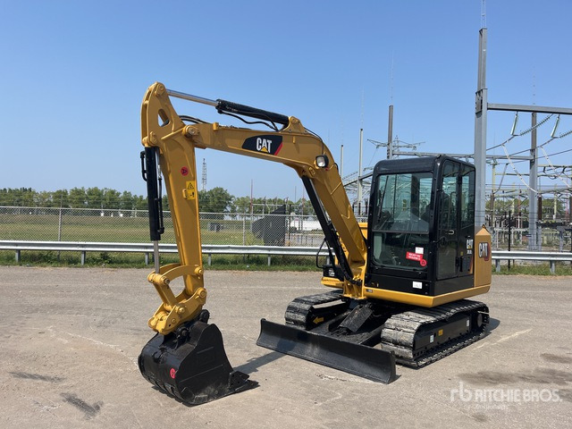 Cat 305.5E2 Mini Excavator: <6.6t - Miniexcavadora: foto 1 Cat 305.5E2 Mini Excavator: <6.6t - Miniexcavadora: foto 1