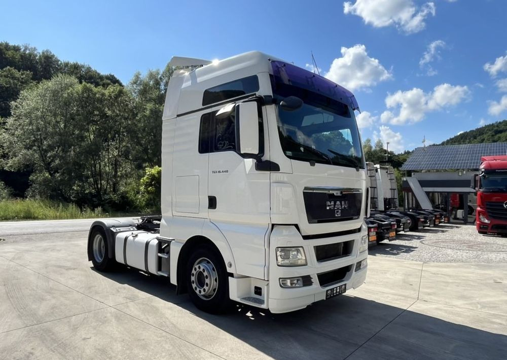 MAN TGX 18.440 // 2009 Rok // 2 zbiorniki // Manual // - Cabeza tractora: foto 3 MAN TGX 18.440 // 2009 Rok // 2 zbiorniki // Manual // - Cabeza tractora: foto 3
