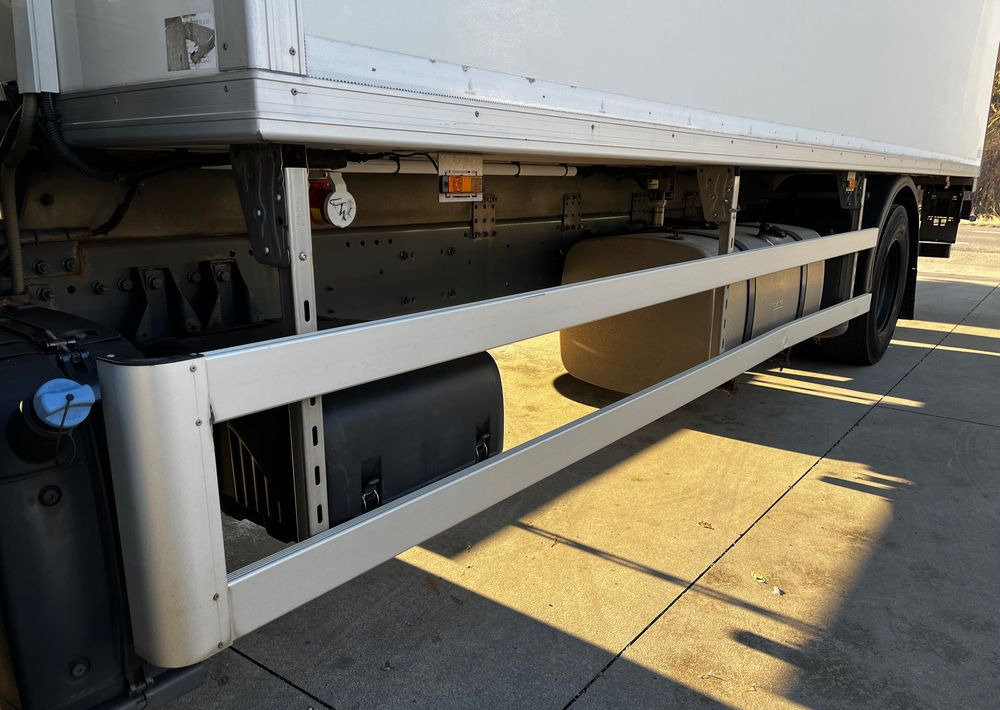 Leasing de DAF CF 370 // 2017 Rok // 4x2 // Chłodnia Carrier Supra 1150 // Kabina Sypialna // Winda // DAF CF 370 // 2017 Rok // 4x2 // Chłodnia Carrier Supra 1150 // Kabina Sypialna // Winda //: foto 11 Leasing de DAF CF 370 // 2017 Rok // 4x2 // Chłodnia Carrier Supra 1150 // Kabina Sypialna // Winda // DAF CF 370 // 2017 Rok // 4x2 // Chłodnia Carrier Supra 1150 // Kabina Sypialna // Winda //: foto 11