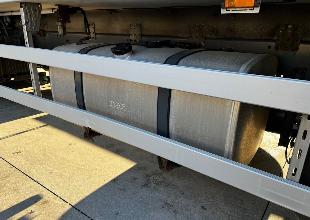 Leasing de DAF CF 370 // 2017 Rok // 4x2 // Chłodnia Carrier Supra 1150 // Kabina Sypialna // Winda // DAF CF 370 // 2017 Rok // 4x2 // Chłodnia Carrier Supra 1150 // Kabina Sypialna // Winda //: foto 10 Leasing de DAF CF 370 // 2017 Rok // 4x2 // Chłodnia Carrier Supra 1150 // Kabina Sypialna // Winda // DAF CF 370 // 2017 Rok // 4x2 // Chłodnia Carrier Supra 1150 // Kabina Sypialna // Winda //: foto 10