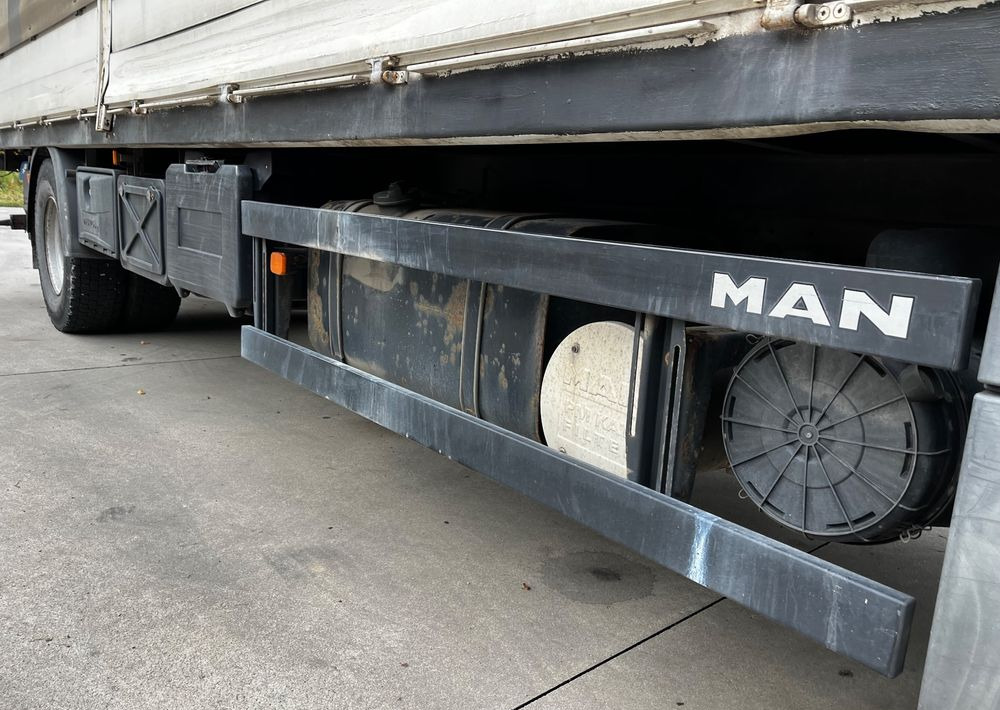 Camión lona MAN TGM 18.330 4x2 // Zabudowa Burtowa // Manual // Specjalny // Ładowność 9600kg //: foto 9