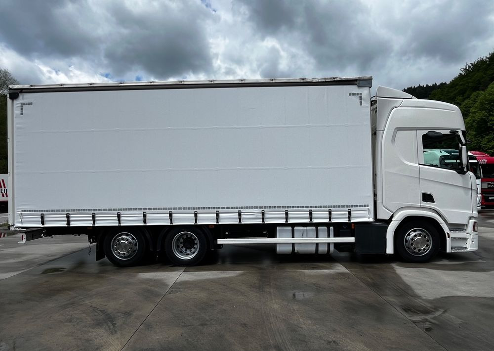 Scania R410 // 2018 Rok 6x2 // Retarder // Automat // Led // Navi // 77 // - Camión lona: foto 4 Scania R410 // 2018 Rok 6x2 // Retarder // Automat // Led // Navi // 77 // - Camión lona: foto 4