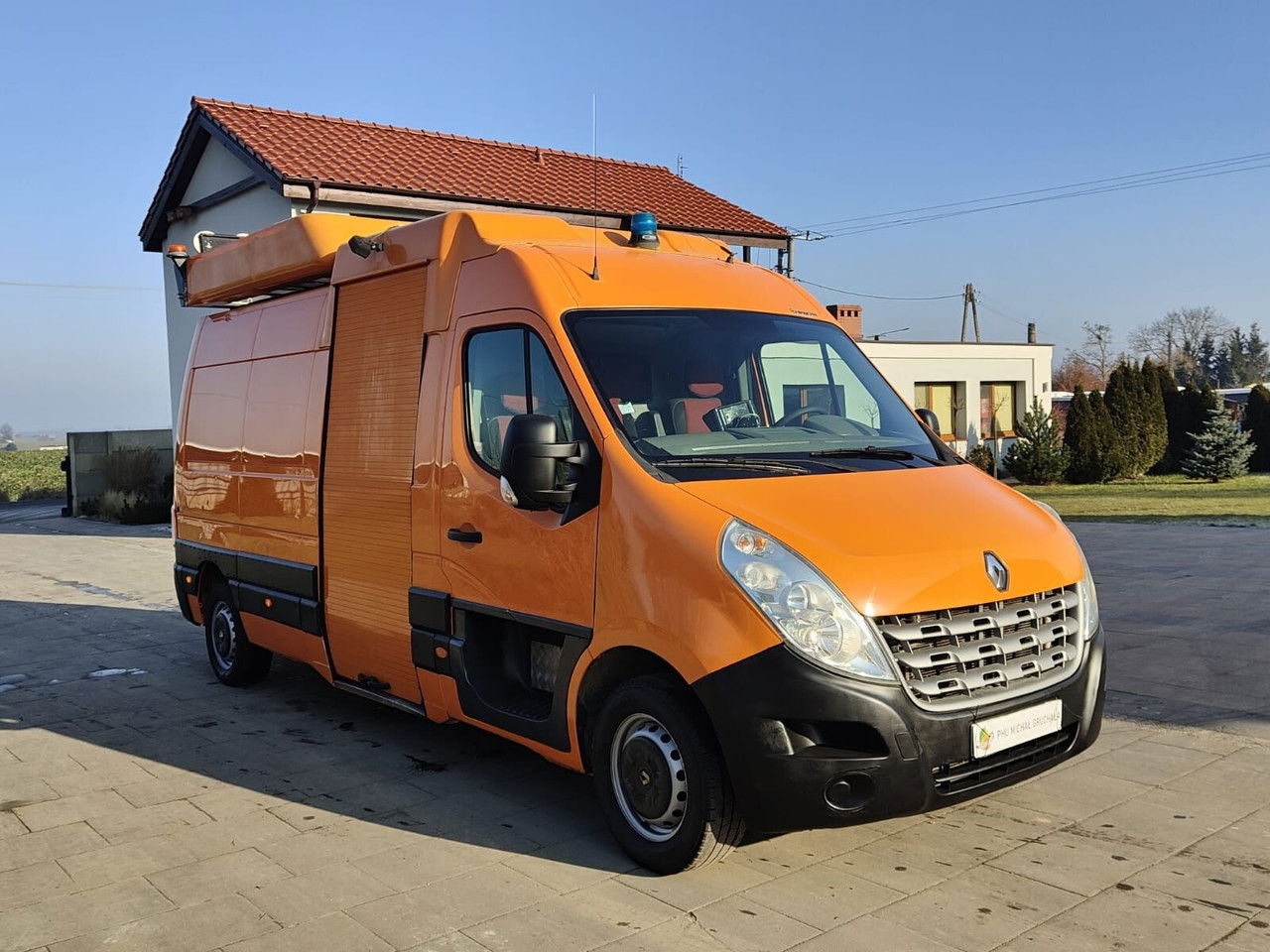 Renault Master Blaszak Roboty drogowe Pomoc drogowa Auto Serwisowe Oświe - Furgón: foto 1 Renault Master Blaszak Roboty drogowe Pomoc drogowa Auto Serwisowe Oświe - Furgón: foto 1