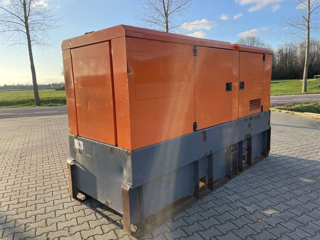 Atlas Copco QAS 150 kVA Volvo 6 cilinder - Generador industriale: foto 2 Atlas Copco QAS 150 kVA Volvo 6 cilinder - Generador industriale: foto 2