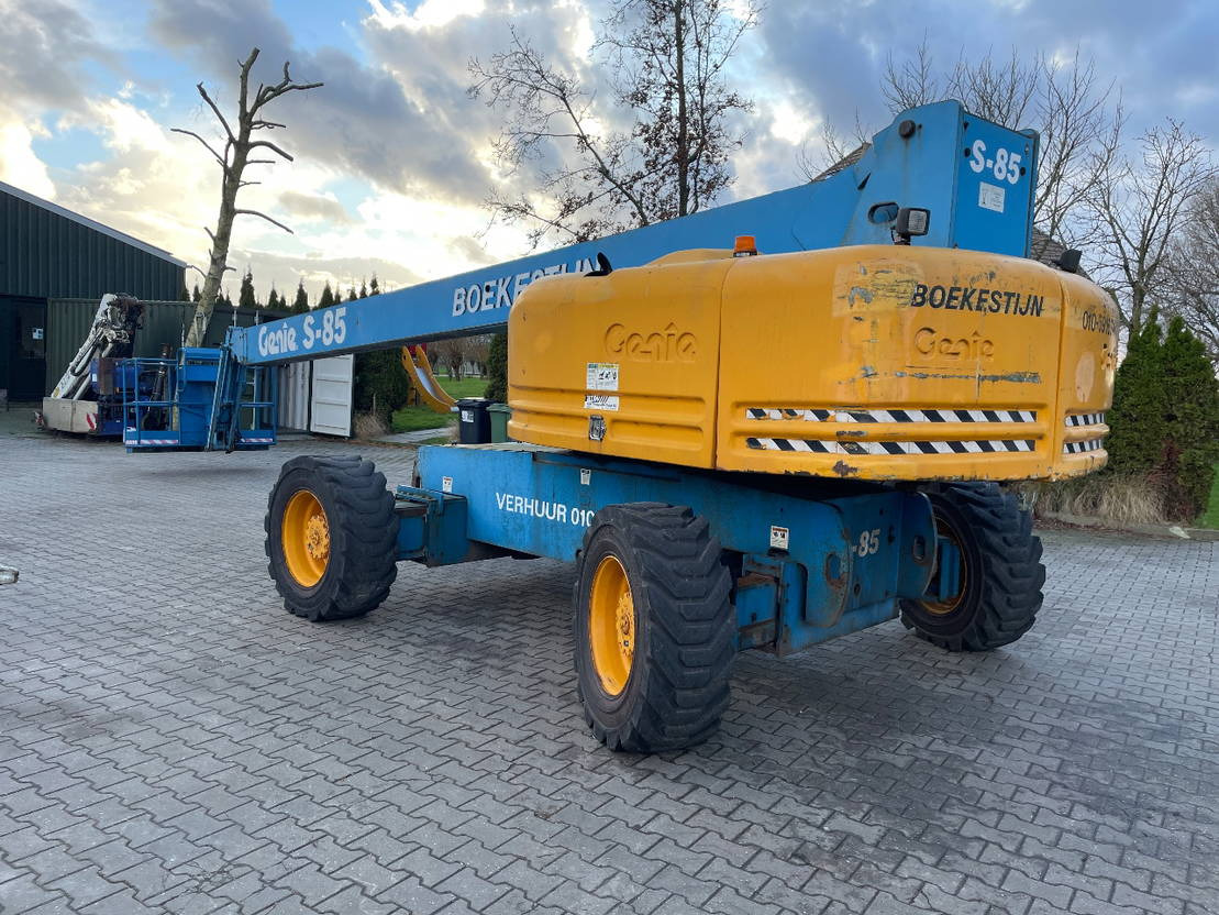 Genie S85 telescopic boomlift hoogwerker - Plataforma telescopica: foto 4 Genie S85 telescopic boomlift hoogwerker - Plataforma telescopica: foto 4