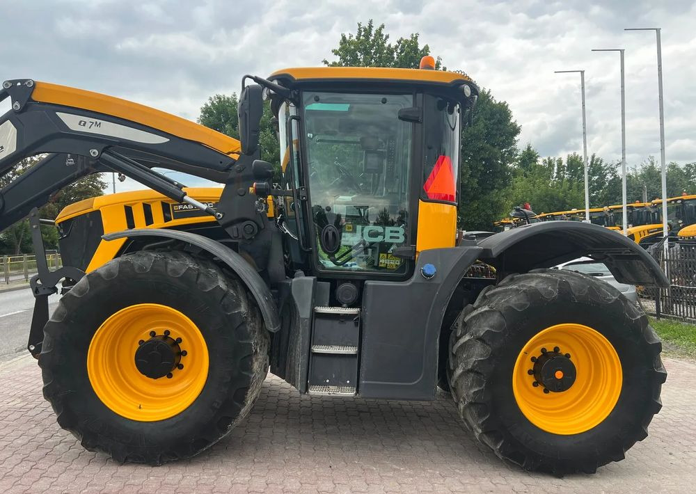 JCBJ Fastrac 4220 |220KM| 2017ROK| - Tractor: foto 4 JCBJ Fastrac 4220 |220KM| 2017ROK| - Tractor: foto 4