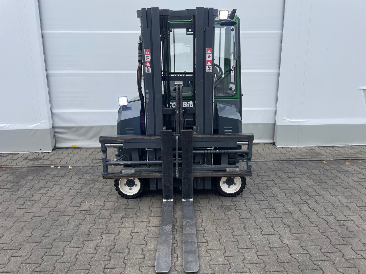 Combilift CBE 2500 - Carretilla de 4 vías: foto 3 Combilift CBE 2500 - Carretilla de 4 vías: foto 3