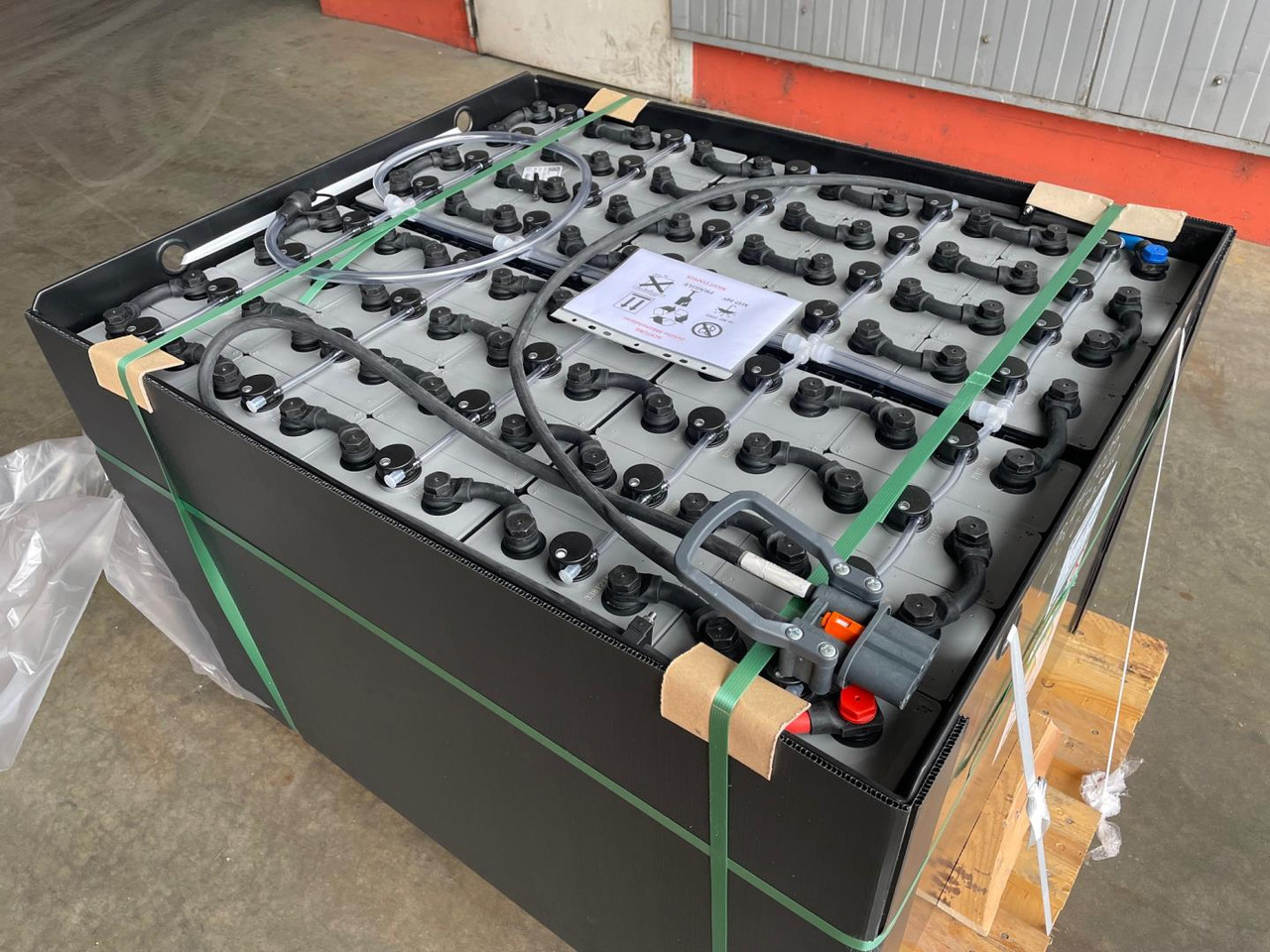 Eternity 80V 5 EPzS 625 - Acumulador para Equipo de manutención: foto 1 Eternity 80V 5 EPzS 625 - Acumulador para Equipo de manutención: foto 1