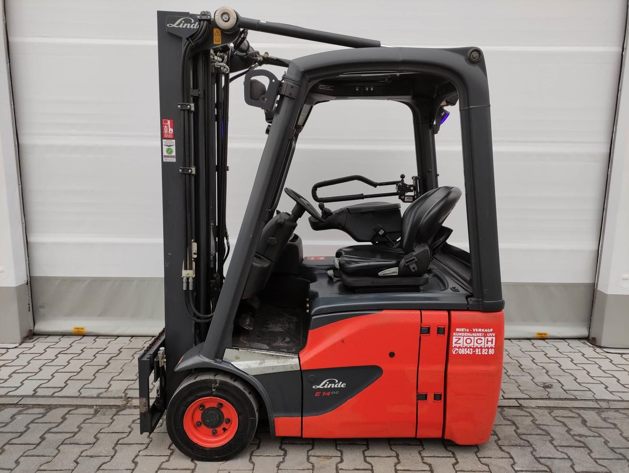 Linde E14-02-386 - Carretilla elevadora eléctrica: foto 1 Linde E14-02-386 - Carretilla elevadora eléctrica: foto 1