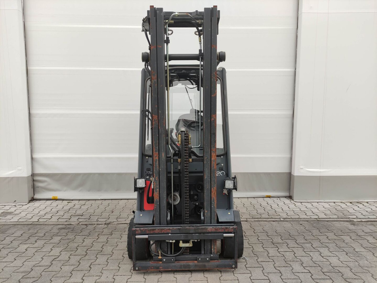 Linde E20PH-01-386 - Carretilla elevadora eléctrica: foto 3 Linde E20PH-01-386 - Carretilla elevadora eléctrica: foto 3