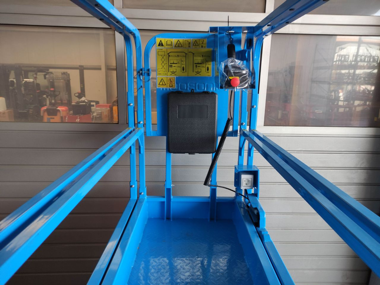 Sinoboom 1932ME/GTJZ0608ME *NEU* - Plataforma de tijeras: foto 5 Sinoboom 1932ME/GTJZ0608ME *NEU* - Plataforma de tijeras: foto 5