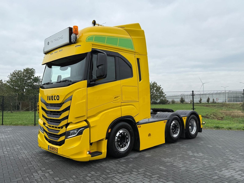 Iveco AS440STX/FP GESTUURDE VOORLOPER, ALCOA, LEATHER, SHOW, 480 PK. - Cabeza tractora: foto 1 Iveco AS440STX/FP GESTUURDE VOORLOPER, ALCOA, LEATHER, SHOW, 480 PK. - Cabeza tractora: foto 1