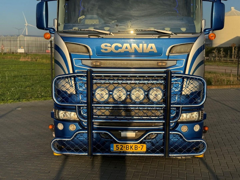 Scania R450 SHOW TRUCK, FULL AIR, SPECIAL INTERIOR, RETARDER, PTO. - Cabeza tractora: foto 4 Scania R450 SHOW TRUCK, FULL AIR, SPECIAL INTERIOR, RETARDER, PTO. - Cabeza tractora: foto 4