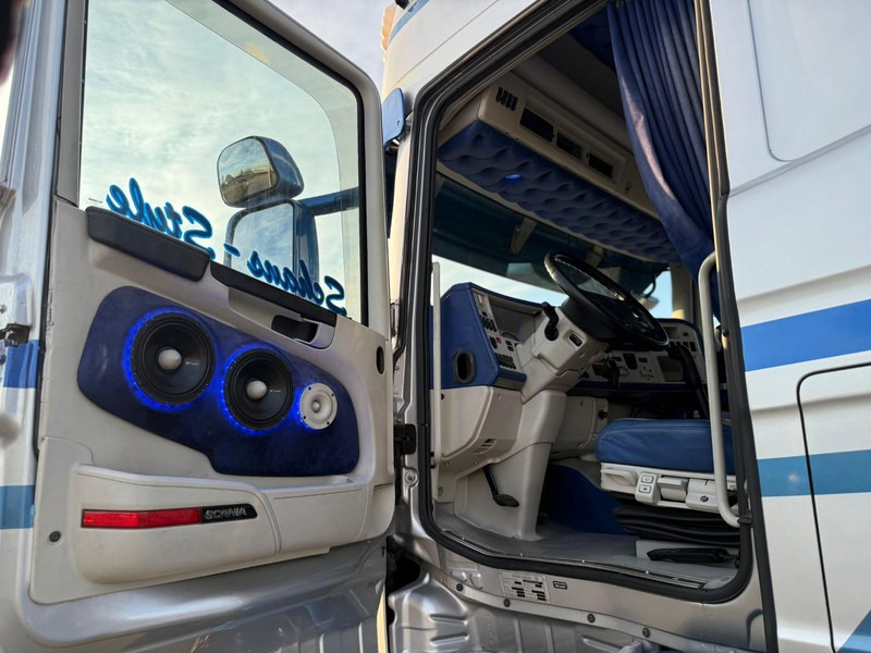 Cabeza tractora Scania R450 SHOW TRUCK, FULL AIR, SPECIAL INTERIOR, RETARDER, PTO.: foto 19 Cabeza tractora Scania R450 SHOW TRUCK, FULL AIR, SPECIAL INTERIOR, RETARDER, PTO.: foto 19