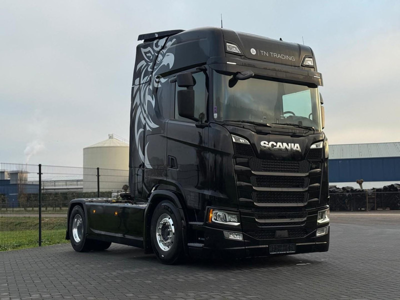 Scania S500 VOLLUCHT, HYDRAULIEK, 6 BALGEN, RETARDER, NIEUWE ACHTERBANDEN. - Cabeza tractora: foto 1 Scania S500 VOLLUCHT, HYDRAULIEK, 6 BALGEN, RETARDER, NIEUWE ACHTERBANDEN. - Cabeza tractora: foto 1