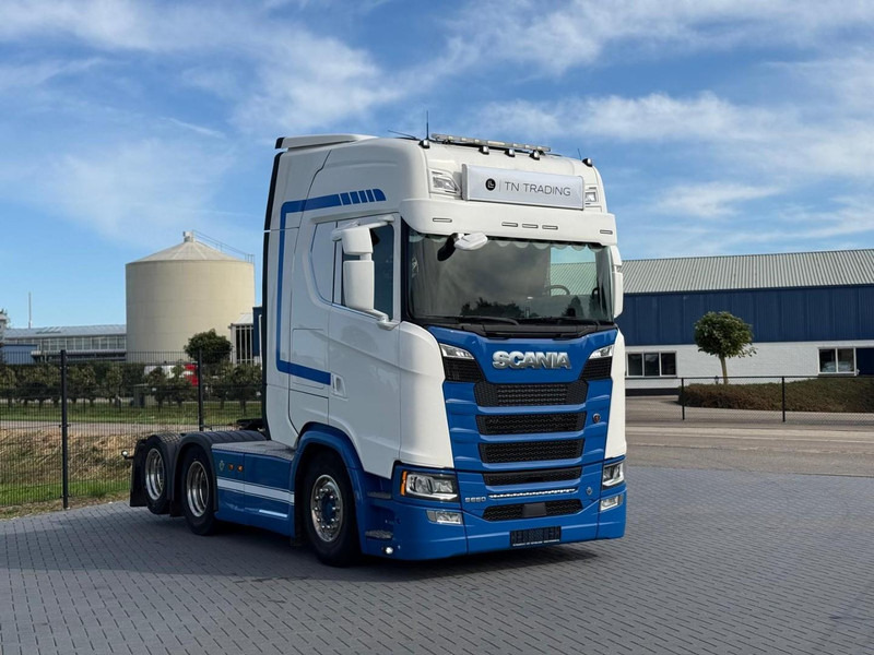 Scania S650 V8 NGS 2.95WB, PTO VOORBEREIDING, VOLLUCHT, KING OF THE ROAD, RETARDER, LEER. - Cabeza tractora: foto 4 Scania S650 V8 NGS 2.95WB, PTO VOORBEREIDING, VOLLUCHT, KING OF THE ROAD, RETARDER, LEER. - Cabeza tractora: foto 4