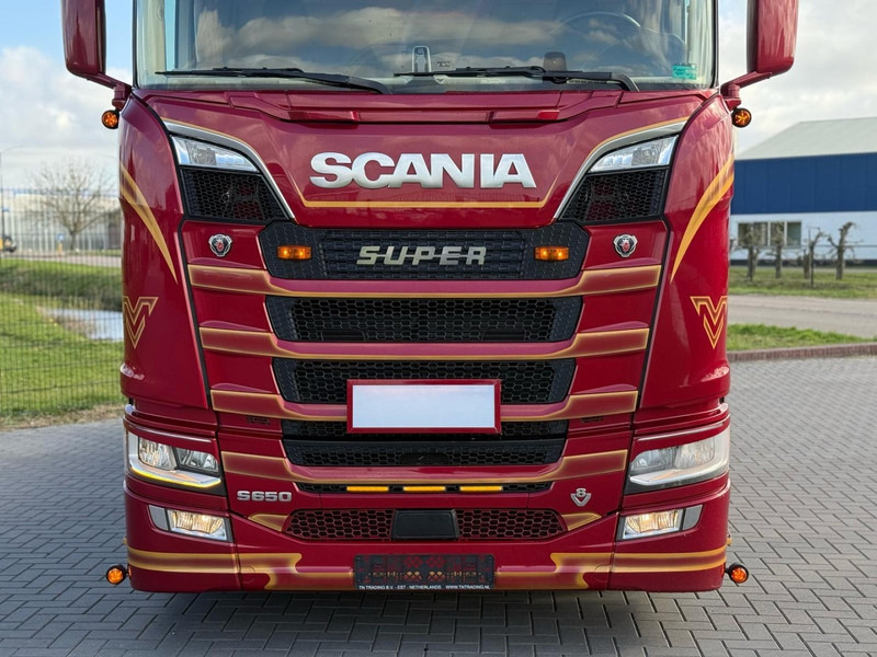 Scania S650 V8 NGS FULL AIR, SHOW, INTERIOR, ALCOA, HYDRAULIC/PTO. - Cabeza tractora: foto 3 Scania S650 V8 NGS FULL AIR, SHOW, INTERIOR, ALCOA, HYDRAULIC/PTO. - Cabeza tractora: foto 3