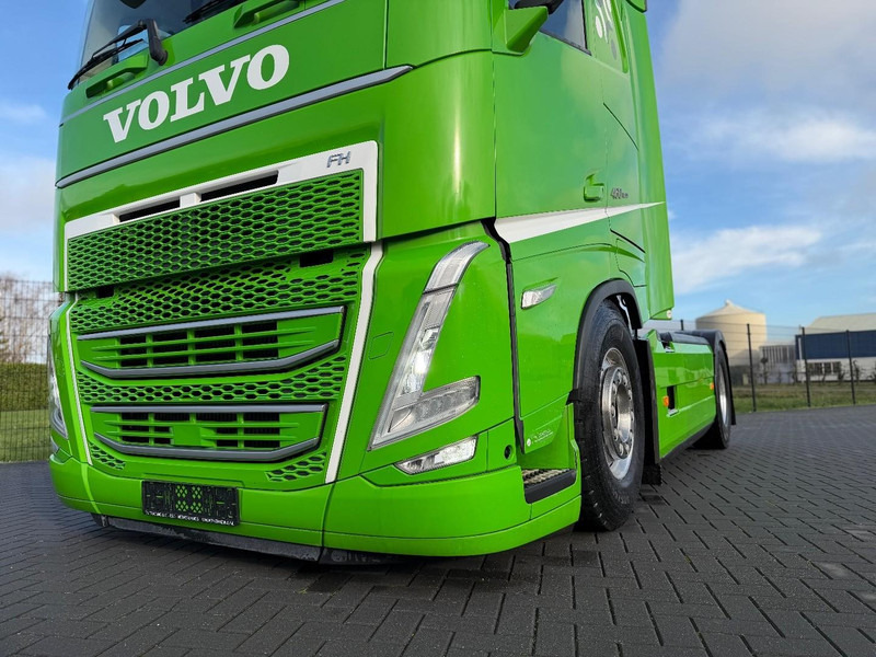 Volvo FH 13.460 VOLLUCHT, PTO/HYDRAULIEK, ALCOAS, VOLSPOILER, LED. - Cabeza tractora: foto 3 Volvo FH 13.460 VOLLUCHT, PTO/HYDRAULIEK, ALCOAS, VOLSPOILER, LED. - Cabeza tractora: foto 3