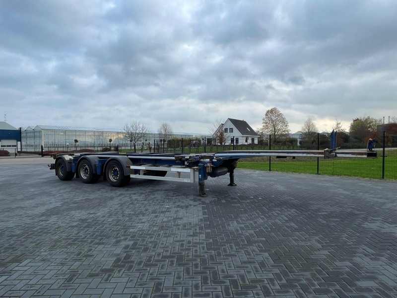 Renders ROC 16.27 CC X-STEERING, ALLE AANSLUITINGEN, APK. - Semirremolque portacontenedore/ Intercambiable: foto 1 Renders ROC 16.27 CC X-STEERING, ALLE AANSLUITINGEN, APK. - Semirremolque portacontenedore/ Intercambiable: foto 1