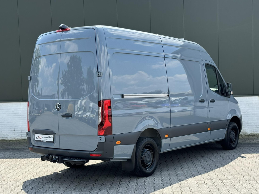 Mercedes-Benz Sprinter-317 L2 Trekhaak 3500kg Camera Navigatie Cruise Clima Pdc Keyless Leder+verwarming - Furgón: foto 2 Mercedes-Benz Sprinter-317 L2 Trekhaak 3500kg Camera Navigatie Cruise Clima Pdc Keyless Leder+verwarming - Furgón: foto 2