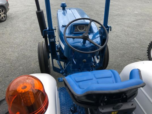 Ford 4100 arceau tracteur à 14 000 € sans tva - Tractor: foto 2 Ford 4100 arceau tracteur à 14 000 € sans tva - Tractor: foto 2