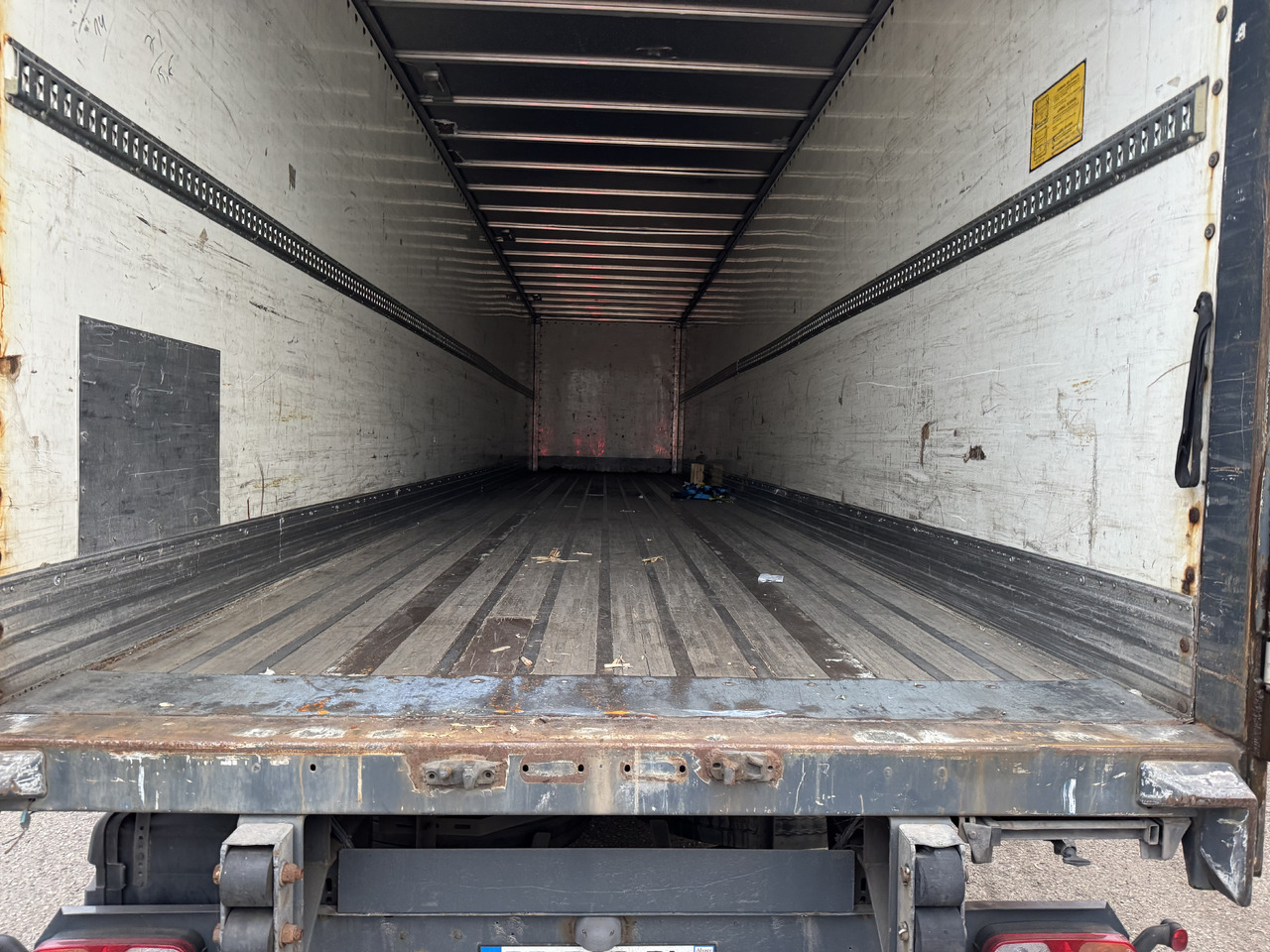 FRUEHAUF Fourgon - Semirremolque caja cerrada: foto 5 FRUEHAUF Fourgon - Semirremolque caja cerrada: foto 5