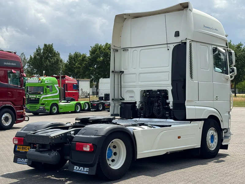 DAF XF 440 Super Space Cab 2 Tanks *NL-Truck* - Cabeza tractora: foto 3 DAF XF 440 Super Space Cab 2 Tanks *NL-Truck* - Cabeza tractora: foto 3
