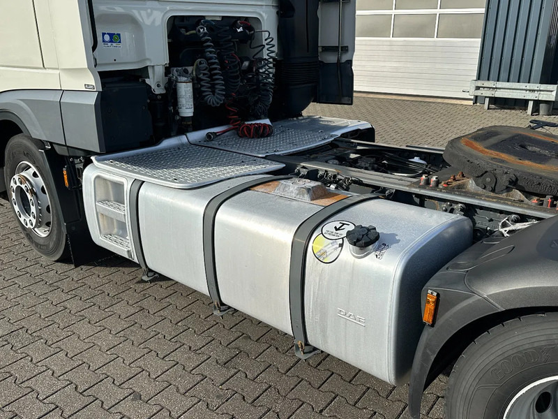 Cabeza tractora DAF XF 450 Super Space Cab Euro 6: foto 9 Cabeza tractora DAF XF 450 Super Space Cab Euro 6: foto 9