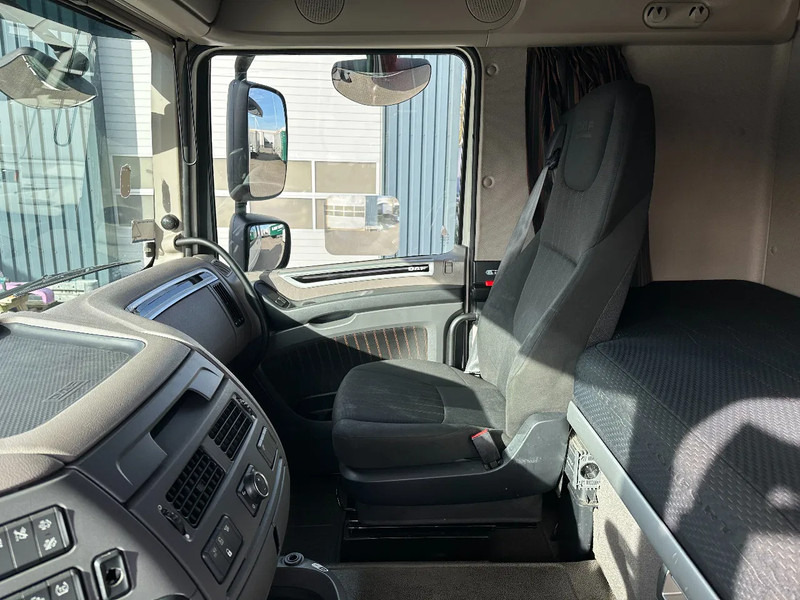 Cabeza tractora DAF XF 450 Super Space Cab Euro 6: foto 18 Cabeza tractora DAF XF 450 Super Space Cab Euro 6: foto 18