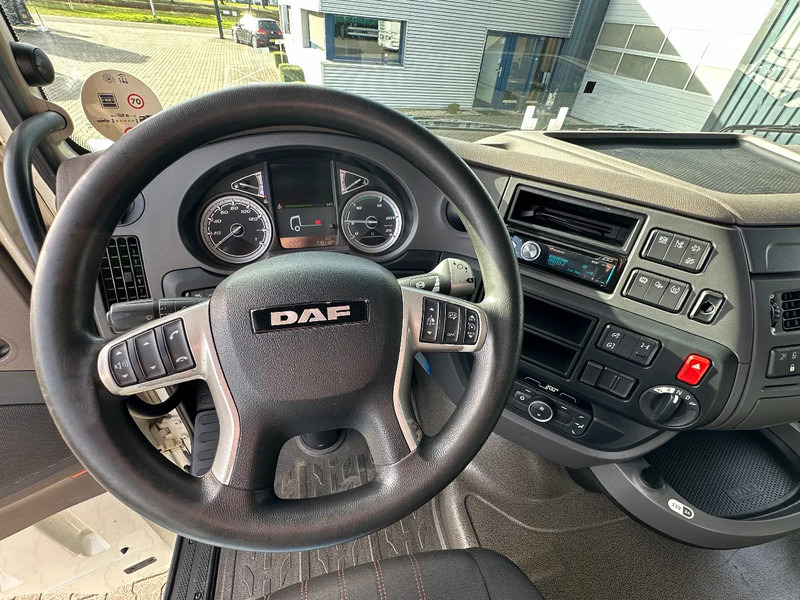 Cabeza tractora DAF XF 450 Super Space Cab Euro 6: foto 14 Cabeza tractora DAF XF 450 Super Space Cab Euro 6: foto 14