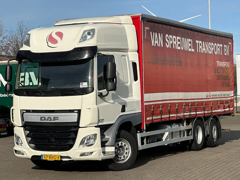 DAF CF 330 6X2*4 Schuifzeil / Laadklep / Kooiaap 05-2026 Apk! - Camión lona: foto 2 DAF CF 330 6X2*4 Schuifzeil / Laadklep / Kooiaap 05-2026 Apk! - Camión lona: foto 2