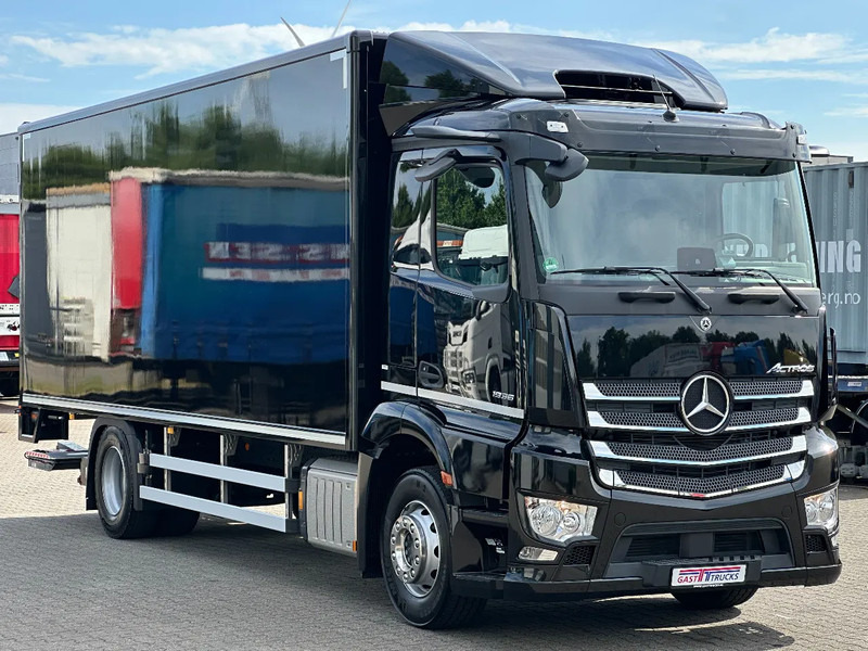 Mercedes-Benz Actros 1936 4x2 Gesloten Opbouw / Laadklep *Nieuwstaat* 58 Tkm! - Camión caja cerrada: foto 2 Mercedes-Benz Actros 1936 4x2 Gesloten Opbouw / Laadklep *Nieuwstaat* 58 Tkm! - Camión caja cerrada: foto 2