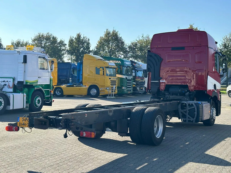 Renault T380 Comfort 4x2 Chassis / Euro 6 / Apk *NL-Truck* - Camión chasis: foto 3 Renault T380 Comfort 4x2 Chassis / Euro 6 / Apk *NL-Truck* - Camión chasis: foto 3