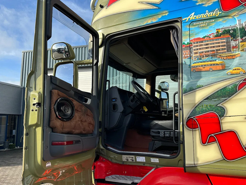 Camión caja cerrada Scania R580 V8 8x2*6 Ekeri Full Side Opening / Retarder / 605 Tkm / Full Air: foto 16 Camión caja cerrada Scania R580 V8 8x2*6 Ekeri Full Side Opening / Retarder / 605 Tkm / Full Air: foto 16