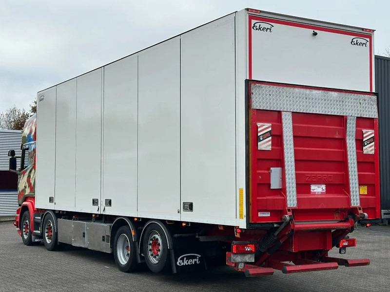 Camión caja cerrada Scania R580 V8 8x2*6 Ekeri Full Side Opening / Retarder / 605 Tkm / Full Air: foto 6 Camión caja cerrada Scania R580 V8 8x2*6 Ekeri Full Side Opening / Retarder / 605 Tkm / Full Air: foto 6