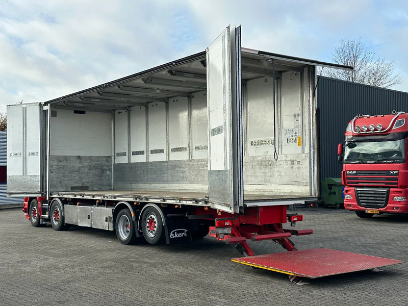 Camión caja cerrada Scania R580 V8 8x2*6 Ekeri Full Side Opening / Retarder / 605 Tkm / Full Air: foto 7 Camión caja cerrada Scania R580 V8 8x2*6 Ekeri Full Side Opening / Retarder / 605 Tkm / Full Air: foto 7