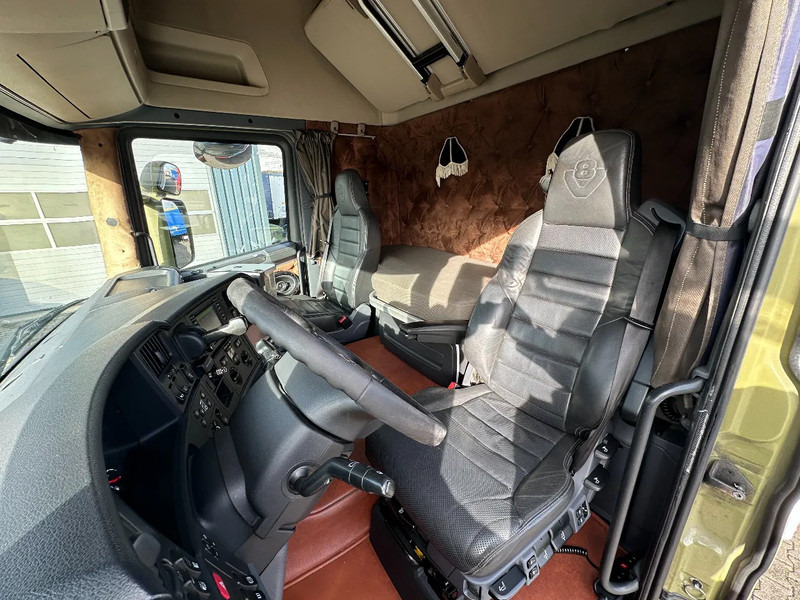 Camión caja cerrada Scania R580 V8 8x2*6 Ekeri Full Side Opening / Retarder / 605 Tkm / Full Air: foto 19 Camión caja cerrada Scania R580 V8 8x2*6 Ekeri Full Side Opening / Retarder / 605 Tkm / Full Air: foto 19