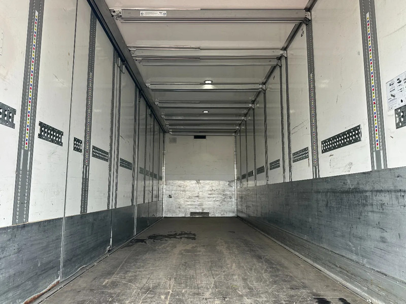 Camión caja cerrada Scania R580 V8 8x2*6 Ekeri Full Side Opening / Retarder / 605 Tkm / Full Air: foto 10 Camión caja cerrada Scania R580 V8 8x2*6 Ekeri Full Side Opening / Retarder / 605 Tkm / Full Air: foto 10