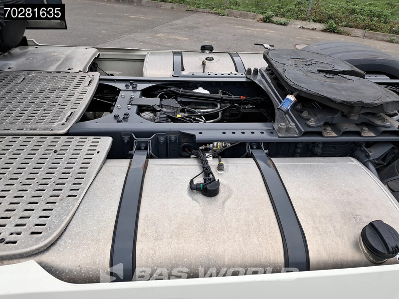 Cabeza tractora DAF XF 480 4X2 SSC Retarder 2x Tanks Standklima ACC LED: foto 15