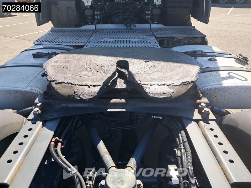 Cabeza tractora DAF XF 480 4X2 SSC Retarder 2x Tanks Standklima ACC LED: foto 15