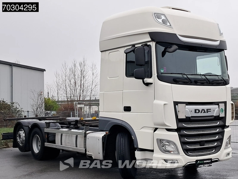 DAF XF 480 6X2 BDF SSC Retarder Lift+Steering Axle Automatic Euro 6 - Camión portacontenedore/ Intercambiable: foto 3 DAF XF 480 6X2 BDF SSC Retarder Lift+Steering Axle Automatic Euro 6 - Camión portacontenedore/ Intercambiable: foto 3