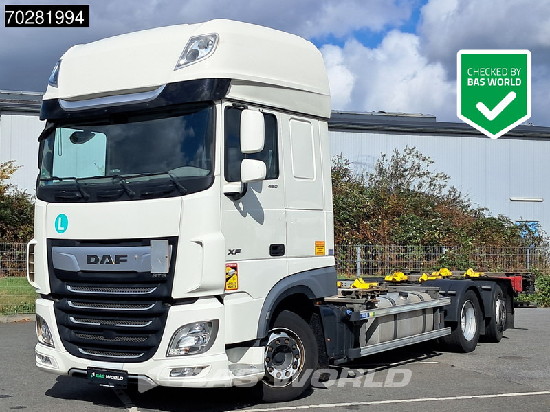 DAF XF 480 6X2 SSC Retarder 2xTanks Lift/Steering ACC Euro 6 - Camión portacontenedore/ Intercambiable: foto 1 DAF XF 480 6X2 SSC Retarder 2xTanks Lift/Steering ACC Euro 6 - Camión portacontenedore/ Intercambiable: foto 1