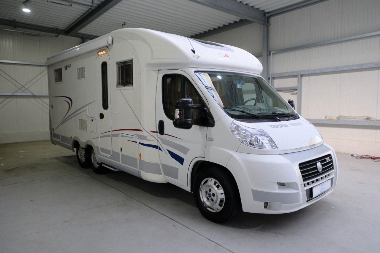 Frankia T 740 BD/Festbett/Garage/Klima/Solar/158 PS - Autocaravana perfilada: foto 1 Frankia T 740 BD/Festbett/Garage/Klima/Solar/158 PS - Autocaravana perfilada: foto 1