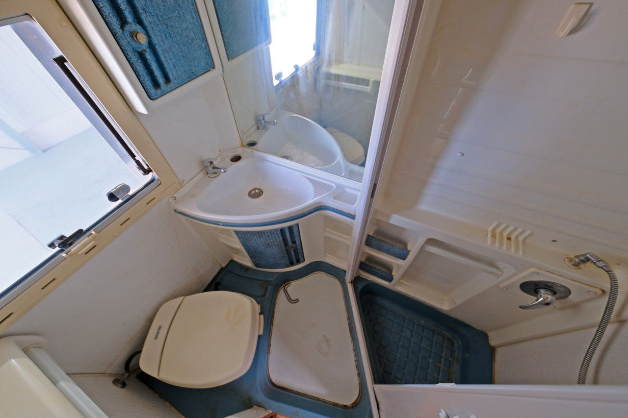 Autocaravana integral Laika Ecovip 400 I/Hubbett/Standklima/Markise/Solar: foto 13