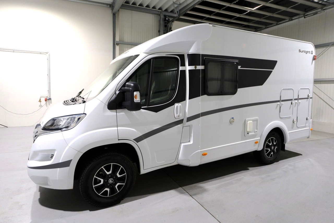 Sunlight V 60 Adventure Edition/Festbett/Garage/Klima/TOP - Autocaravana perfilada: foto 2 Sunlight V 60 Adventure Edition/Festbett/Garage/Klima/TOP - Autocaravana perfilada: foto 2