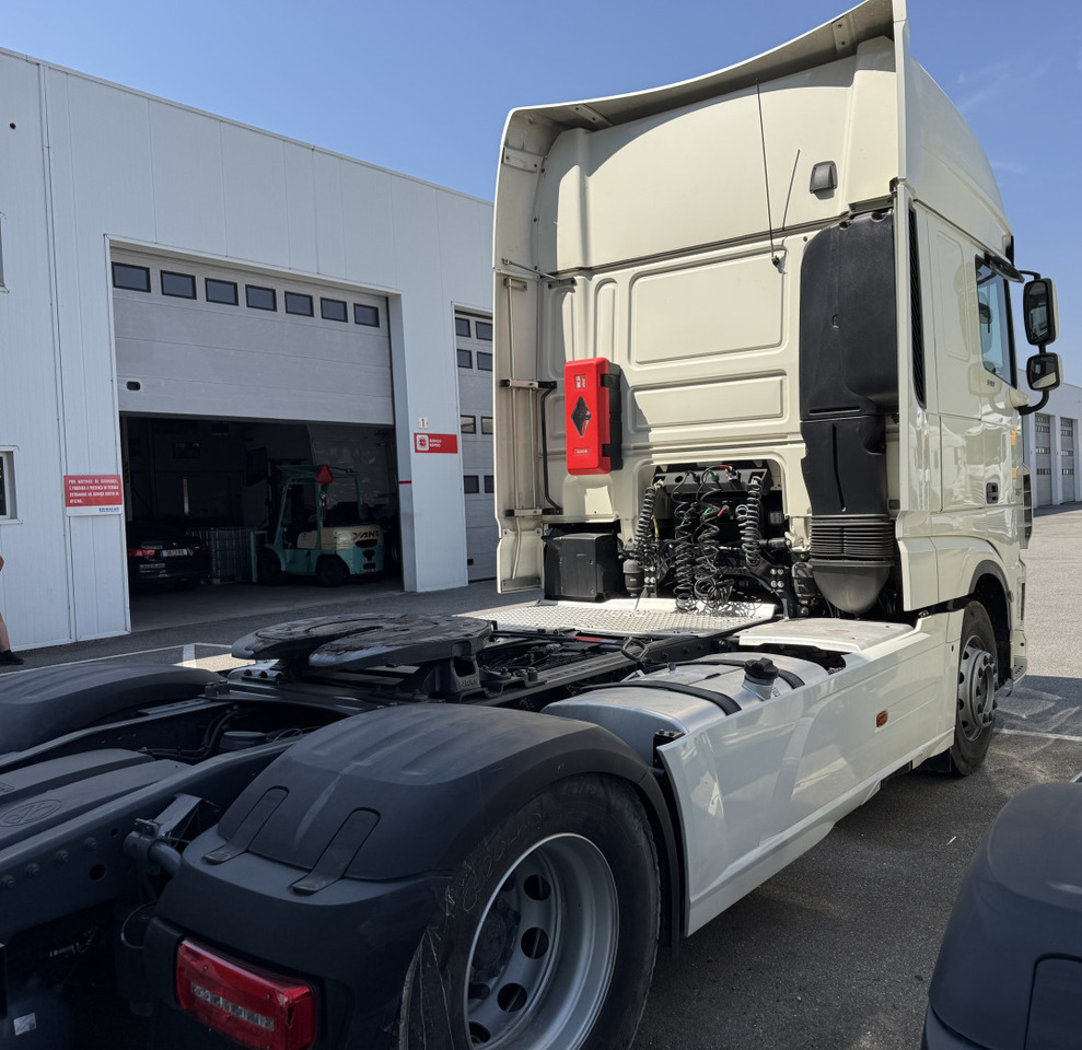 DAF XF 530 - Cabeza tractora: foto 3 DAF XF 530 - Cabeza tractora: foto 3