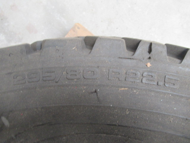 Goodyear 295/80 R 22.5 (DAF) - Neumático para Camión: foto 2 Goodyear 295/80 R 22.5 (DAF) - Neumático para Camión: foto 2