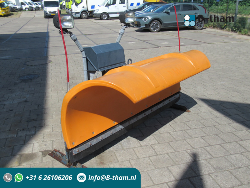 NIDO SNK 21 EPZ 180 12V 210CM Sneeuwploeg Schneepflug Snowplow - Cuchilla quitanieves: foto 1 NIDO SNK 21 EPZ 180 12V 210CM Sneeuwploeg Schneepflug Snowplow - Cuchilla quitanieves: foto 1