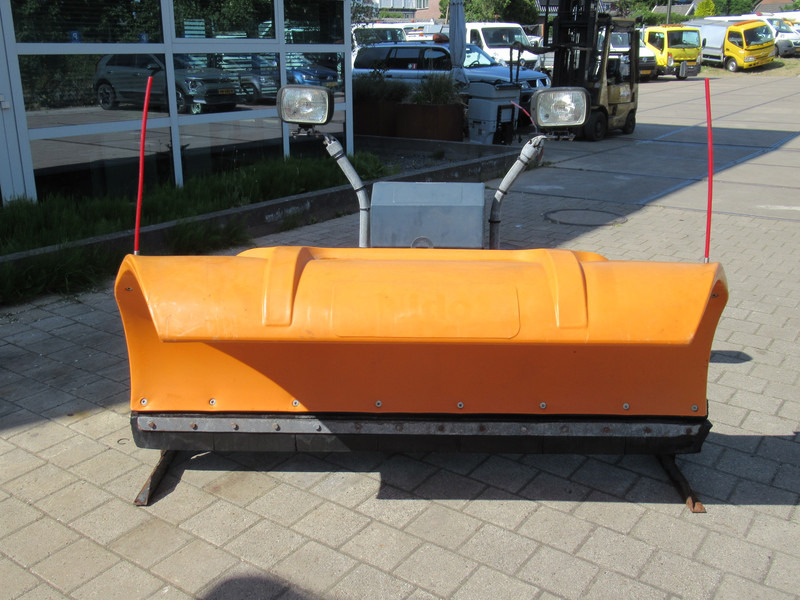 NIDO SNK 21 EPZ 180 12V 210CM Sneeuwploeg Schneepflug Snowplow - Cuchilla quitanieves: foto 5 NIDO SNK 21 EPZ 180 12V 210CM Sneeuwploeg Schneepflug Snowplow - Cuchilla quitanieves: foto 5